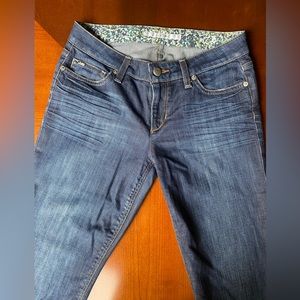 Joe’s Jeans Women’s Style: Honey Size 27 (29” inseam - short)